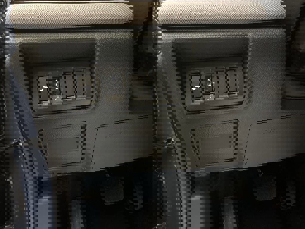 Used 2025 Subaru Legacy Premium image 12