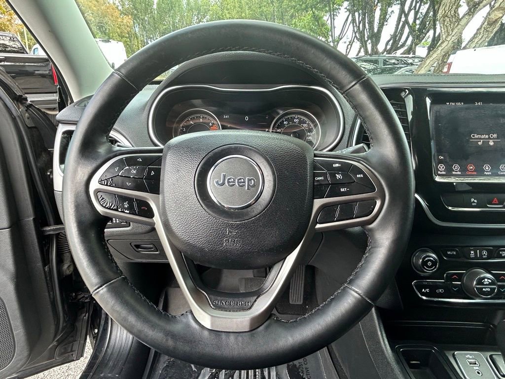 Used 2019 Jeep Cherokee Limited image 19