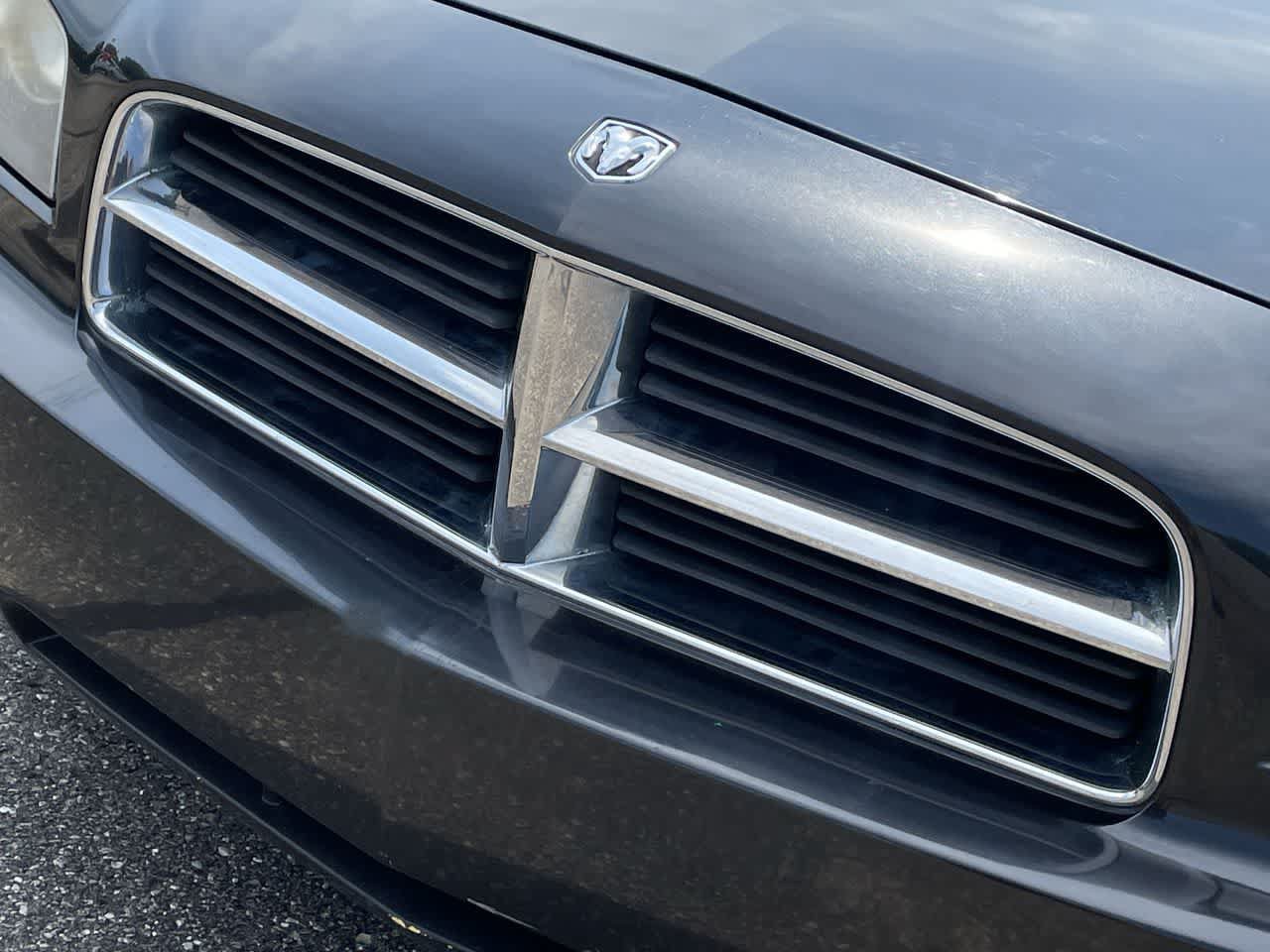 Used 2009 Dodge Charger SXT RWD image 28