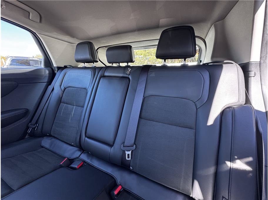 Used 2024 Nissan Ariya AWD image 16