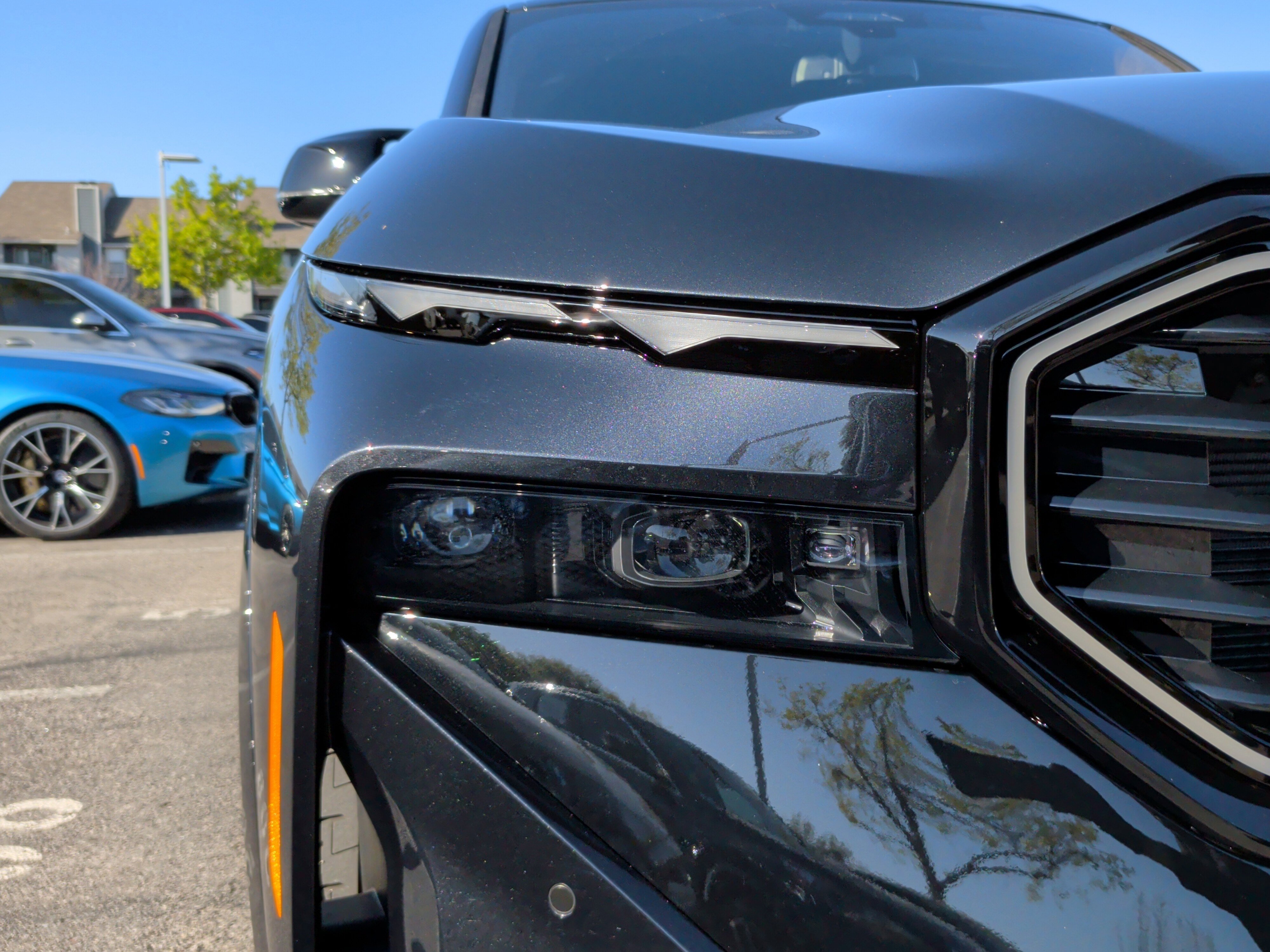 New 2026 BMW XM Label Red image 3