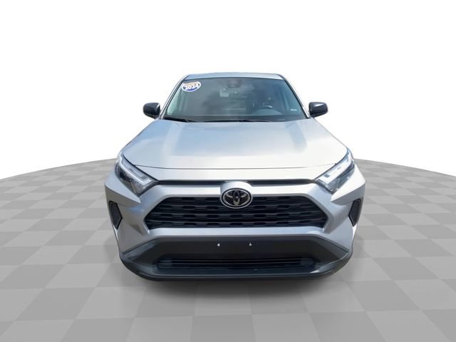 Used 2024 Toyota RAV4 LE image 5