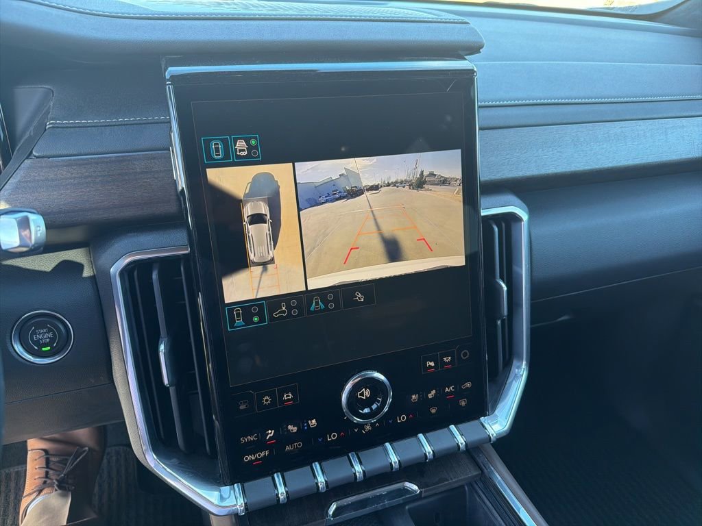 Used 2026 GMC Acadia Denali Ultimate image 13