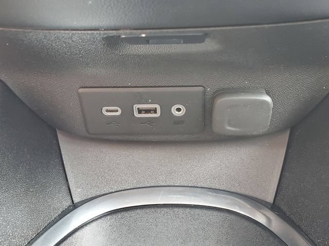 Used 2019 Chevrolet Malibu LT w/ Driver Confidence Package II FWD image 32