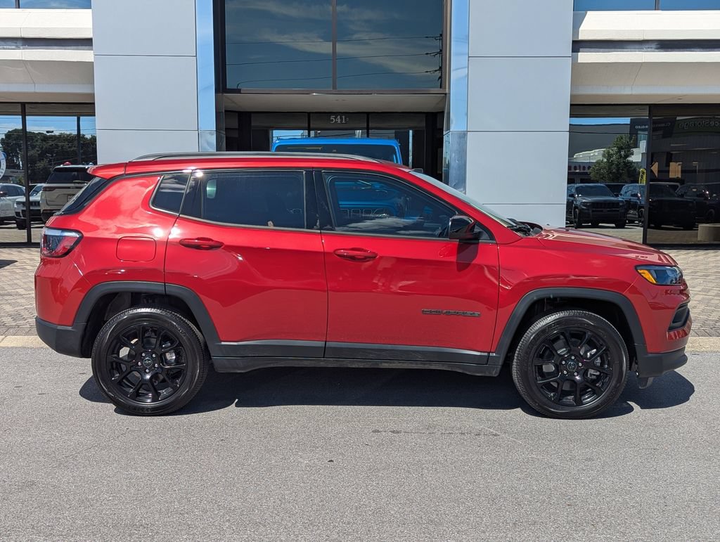 New 2026 Jeep Compass Latitude AWD/4WD image 4
