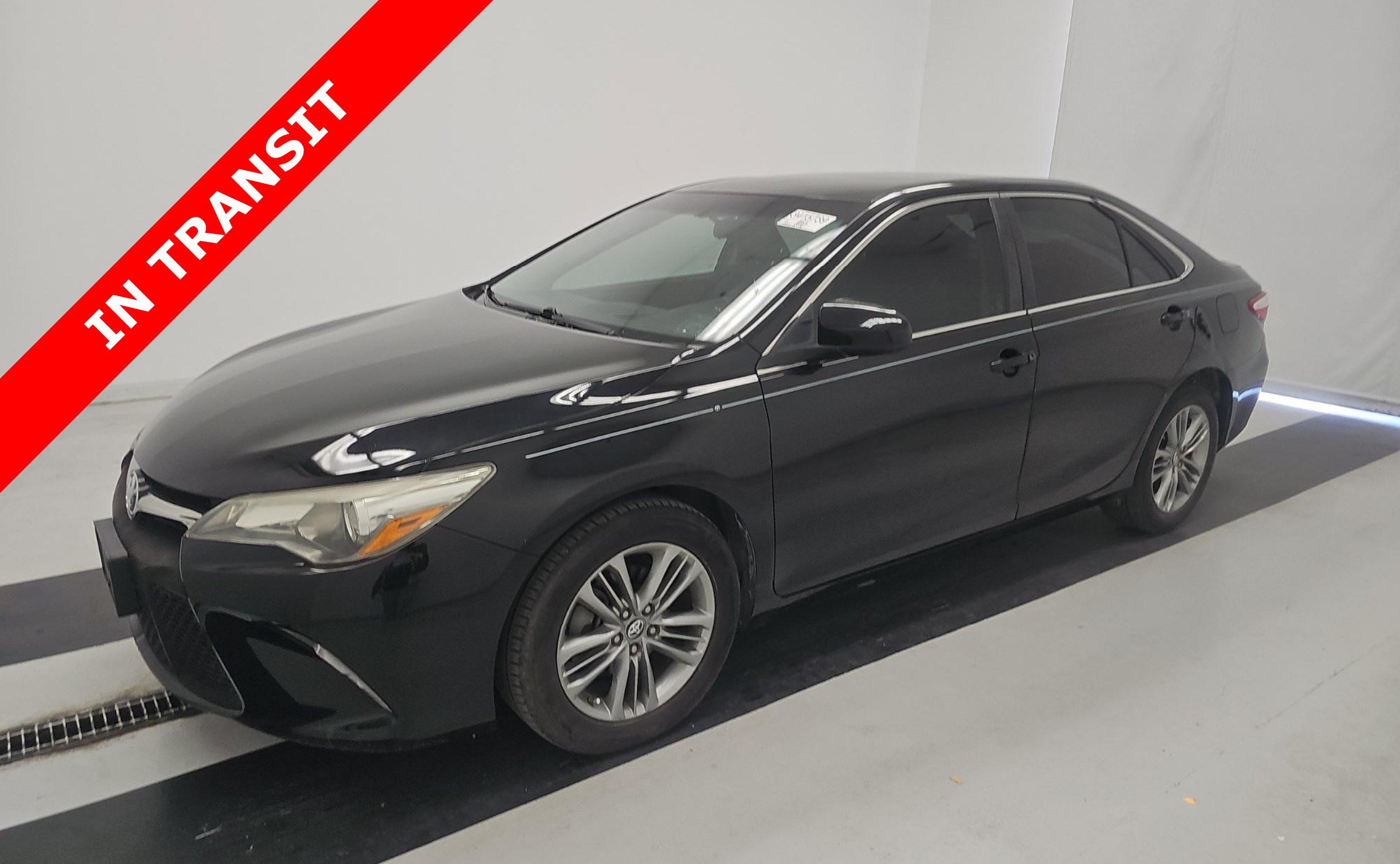 Used 2017 Toyota Camry SE