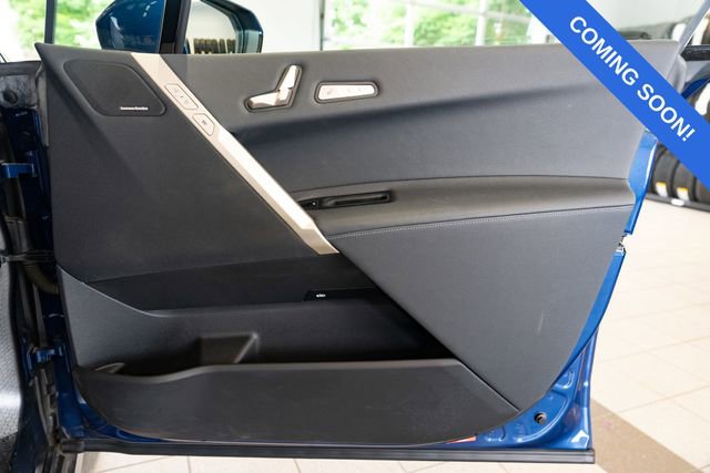 Used 2022 BMW iX xDrive50 w/ Premium Package AWD/4WD image 29