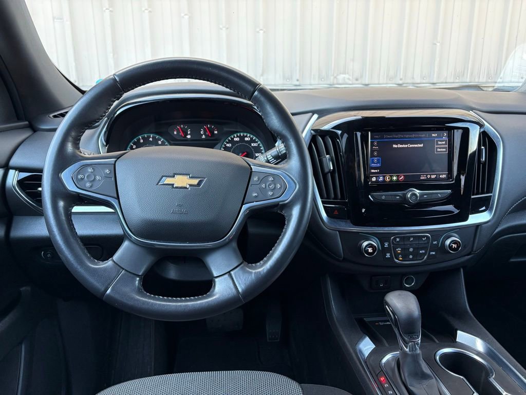 Used 2022 Chevrolet Traverse LT FWD image 21