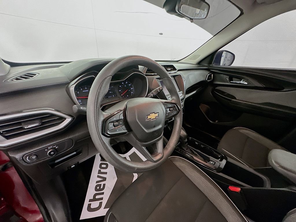 Used 2021 Chevrolet TrailBlazer LS image 9
