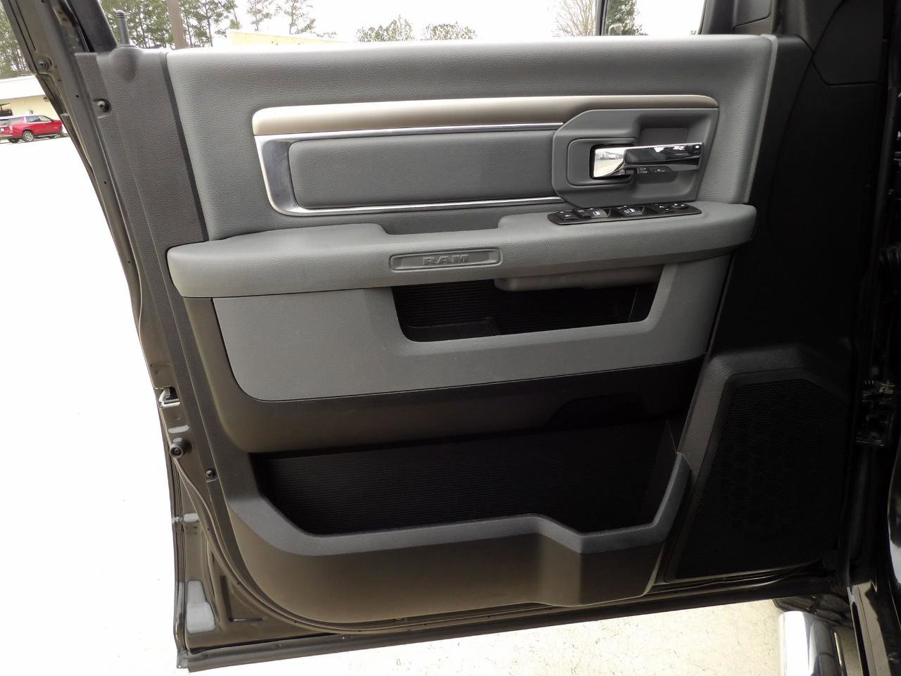 Used 2018 RAM 1500 Big Horn image 8