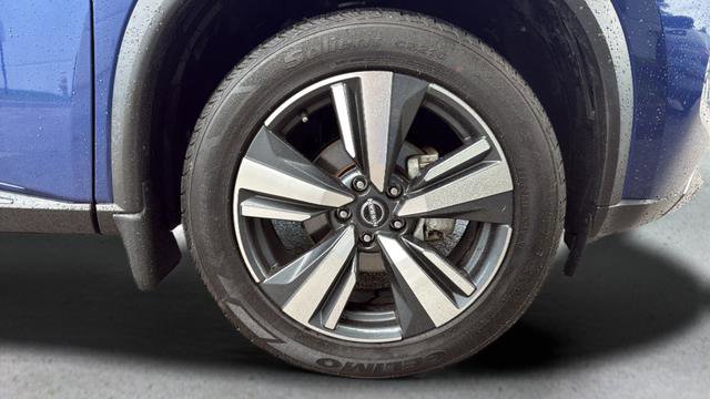Used 2023 Nissan Rogue SL AWD/4WD image 25