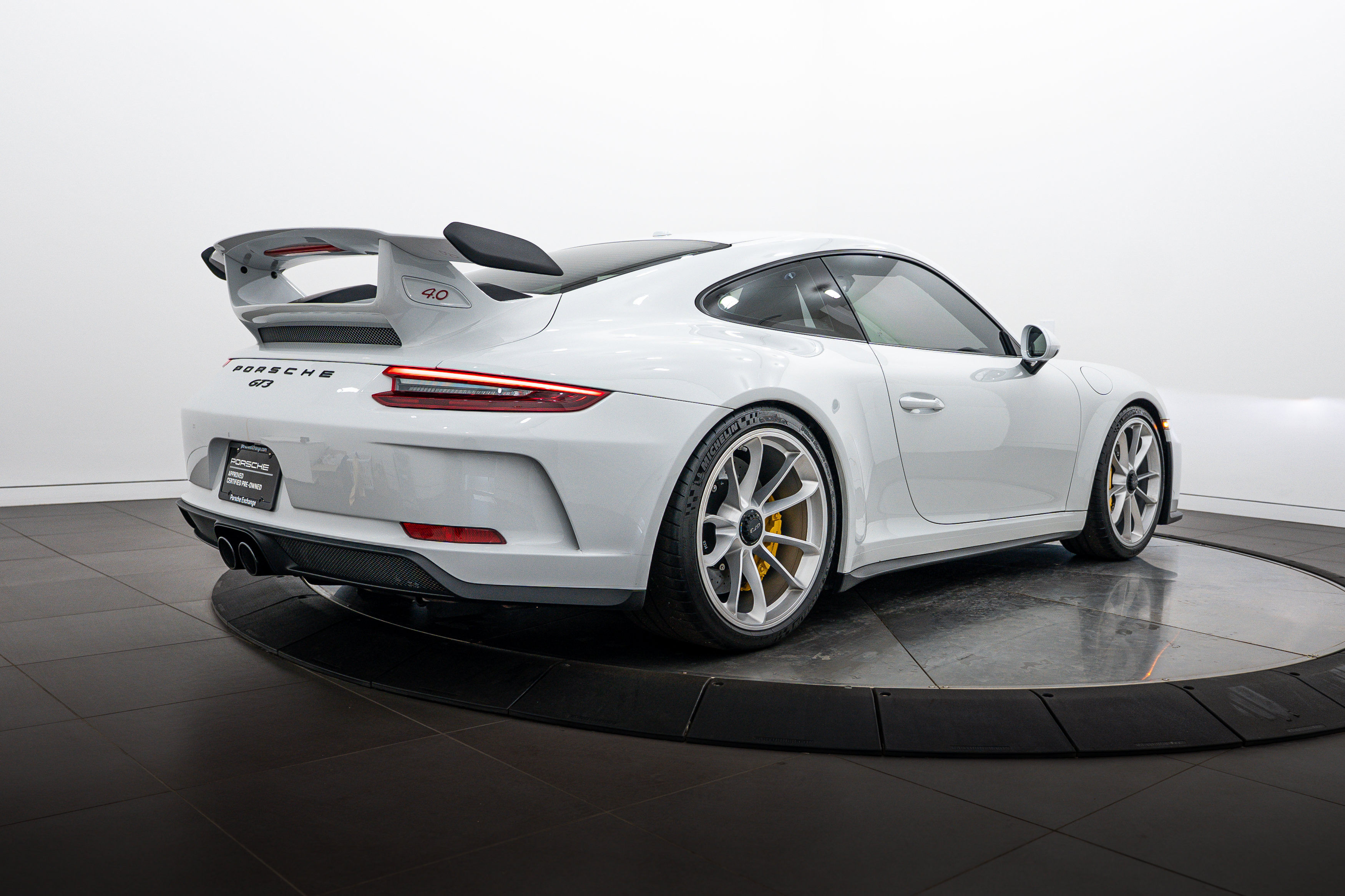 Certified 2018 Porsche 911 GT3 RWD image 7