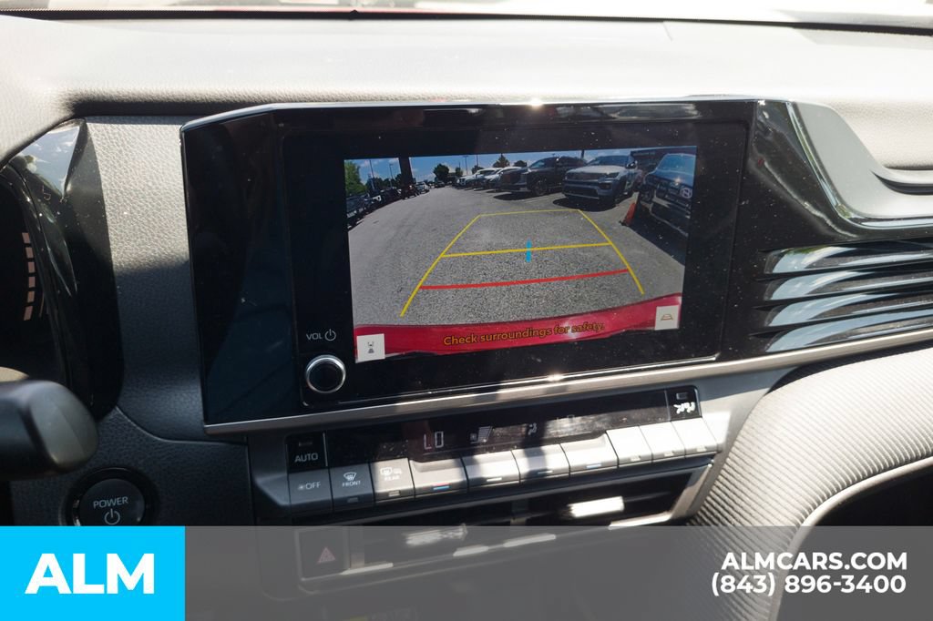 Used 2025 Toyota Camry SE FWD image 26