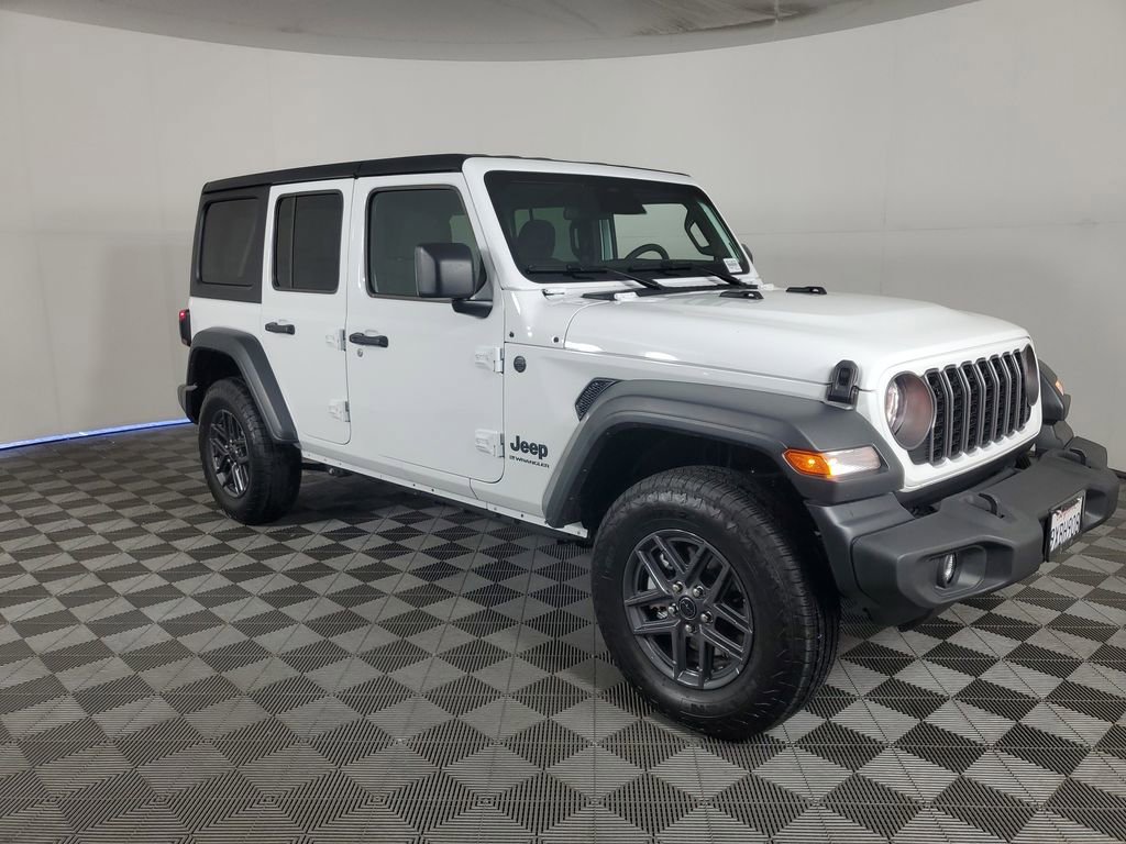 Used 2026 Jeep Wrangler Unlimited Sport AWD/4WD image 2