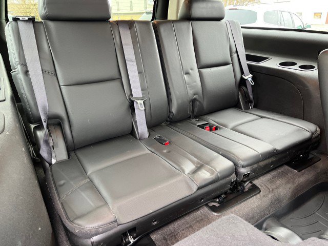 Used 2009 Chevrolet Suburban 2500 LT w/ Luxury Package image 20