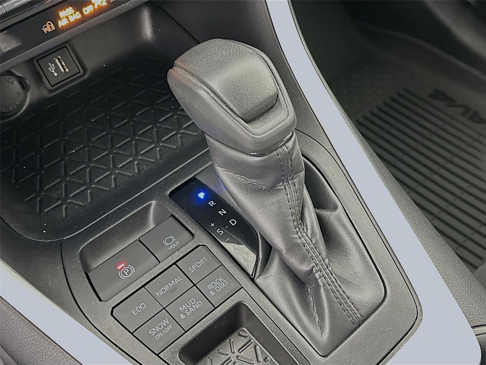 Certified 2025 Toyota RAV4 XLE image 17