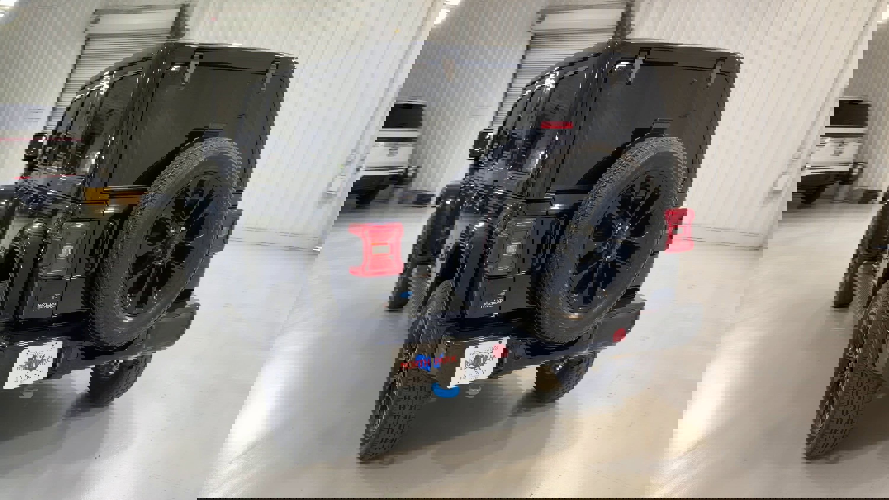 Used 2021 Jeep Wrangler Unlimited Sahara image 8