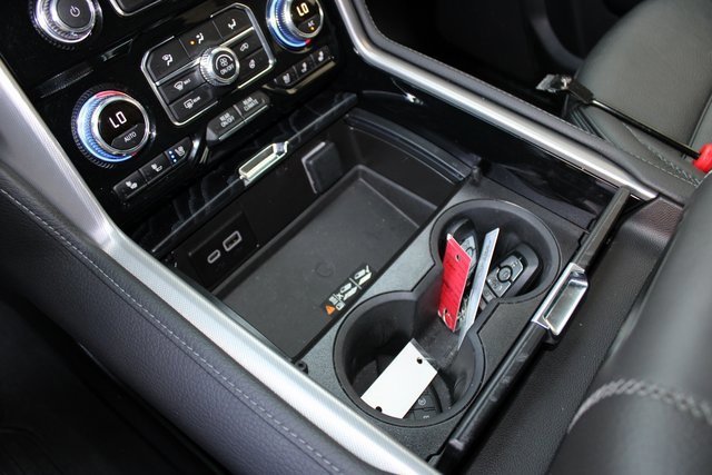 Certified 2024 GMC Yukon Denali w/ Advanced Technology Package image 29