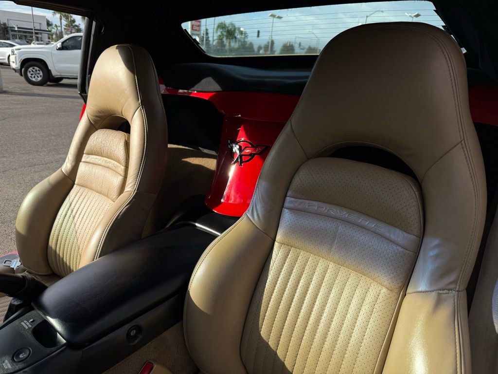 Used 2002 Chevrolet Corvette Convertible w/ Preferred Equipment Group2 image 11