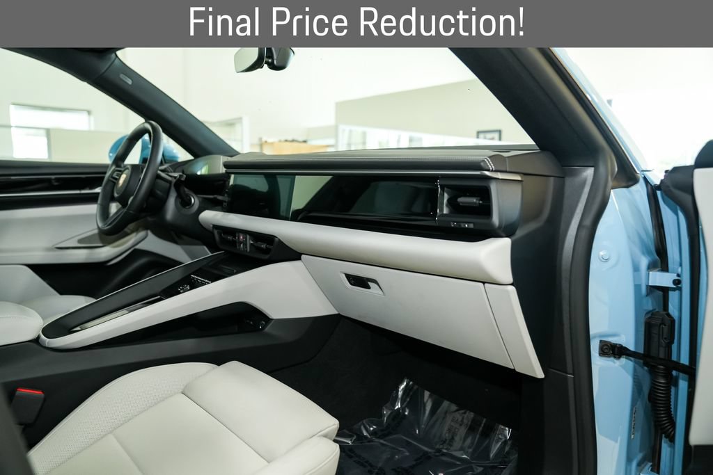 Used 2025 Porsche Macan 4S Electric AWD/4WD image 63
