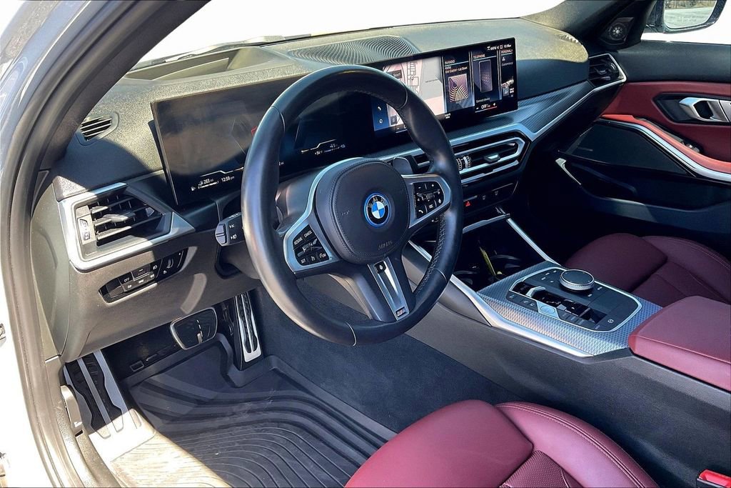 Used 2023 BMW 330e xDrive w/ M Sport Package image 17