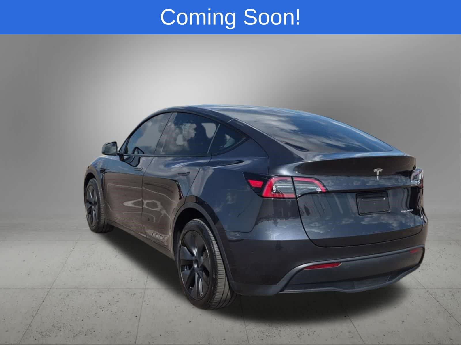 Used 2024 Tesla Model Y Long Range AWD/4WD image 4