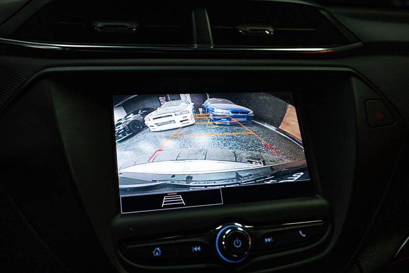 Used 2022 Chevrolet TrailBlazer LT w/ Confidence II Package FWD image 18
