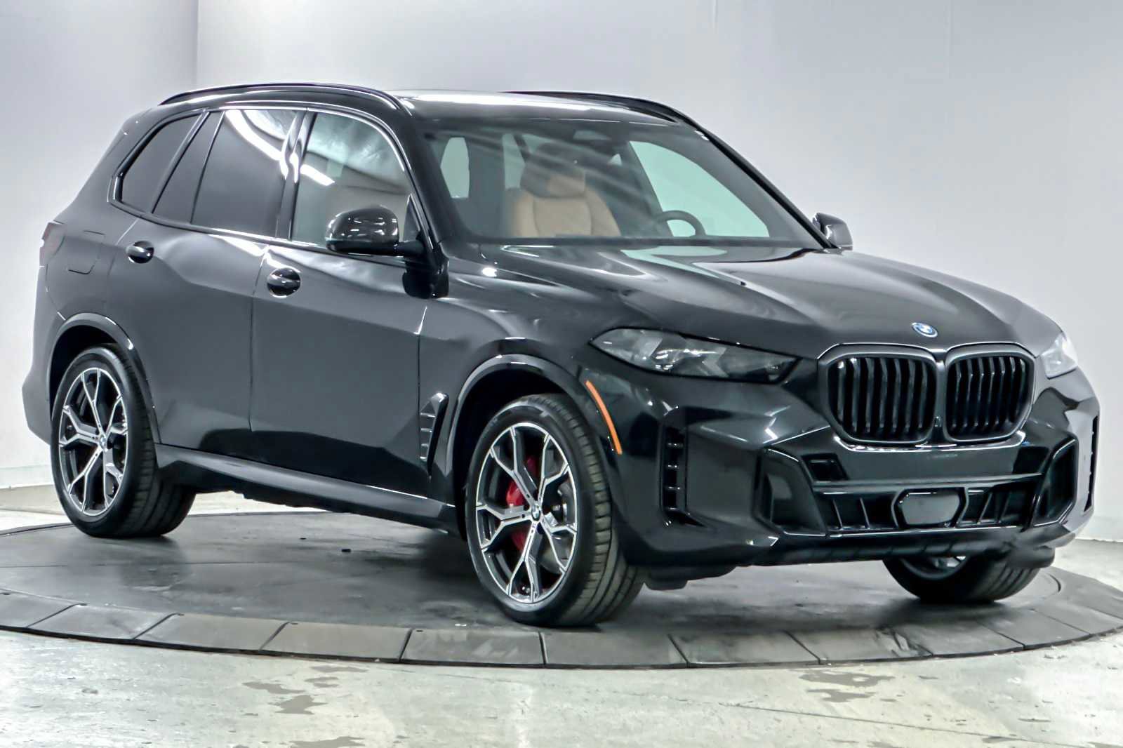 New 2026 BMW X5 xDrive50e w/ M Sport Package image 9