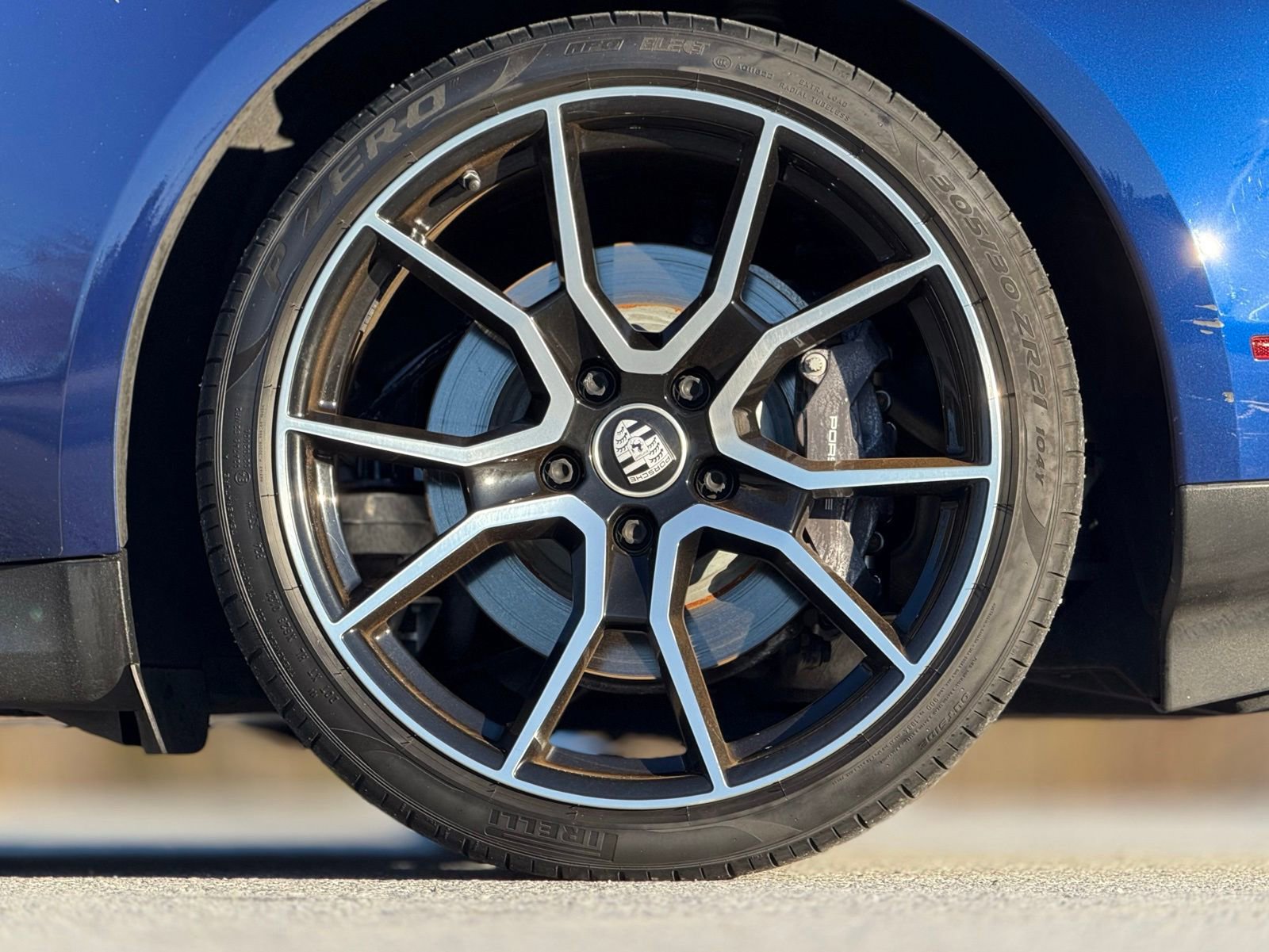 Used 2022 Porsche Taycan Base image 18