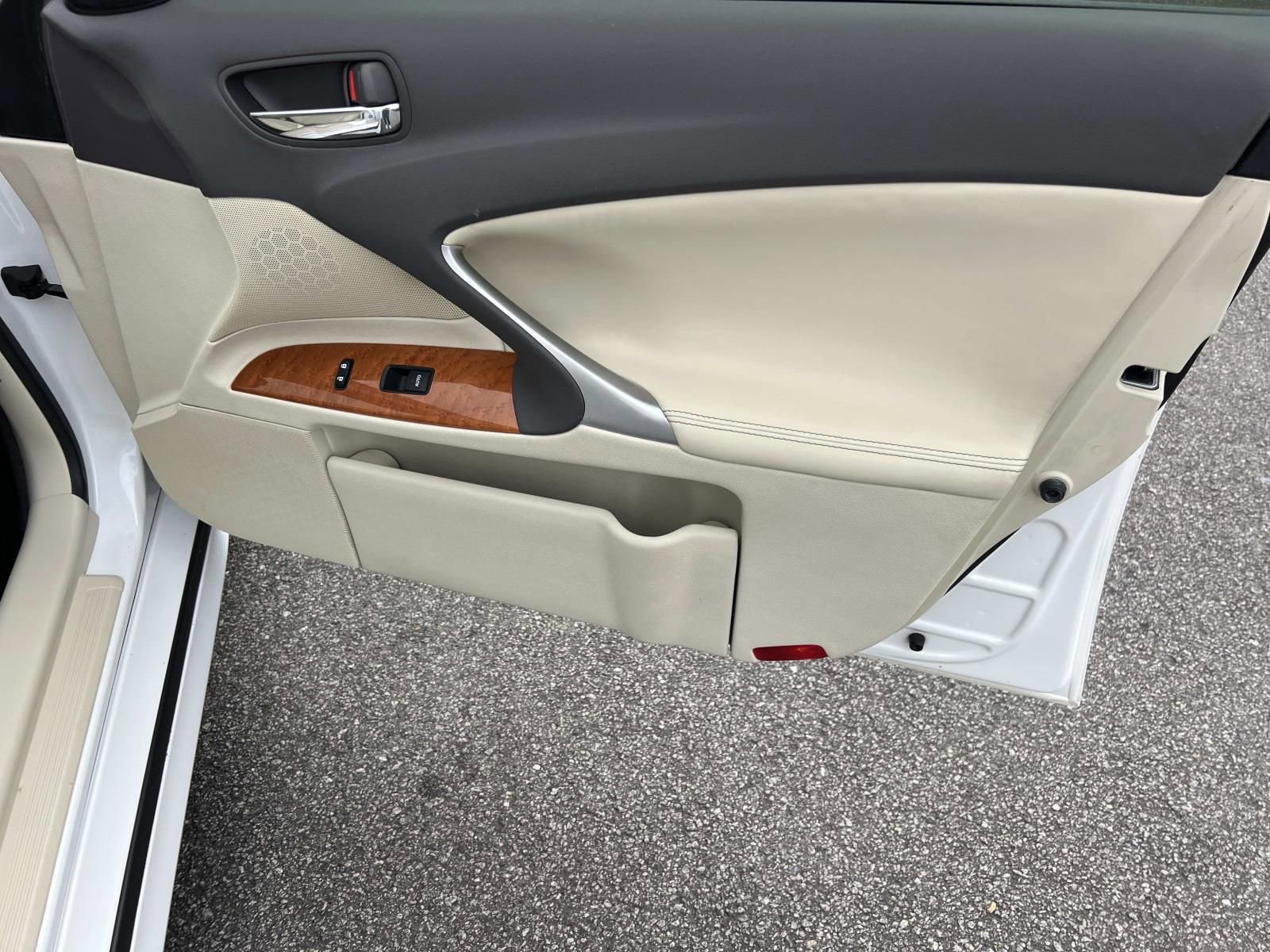 Used 2009 Lexus IS 250 image 14