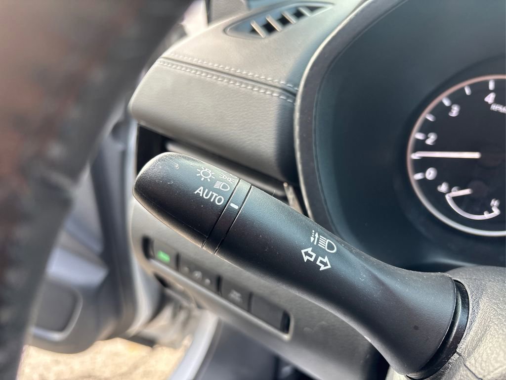 Used 2020 Nissan Sentra SV image 25