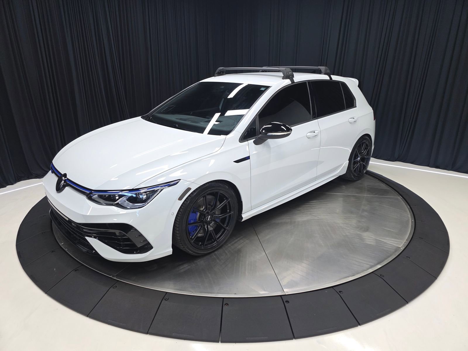 Used 2023 Volkswagen Golf 20th Anniversary Edition image 8