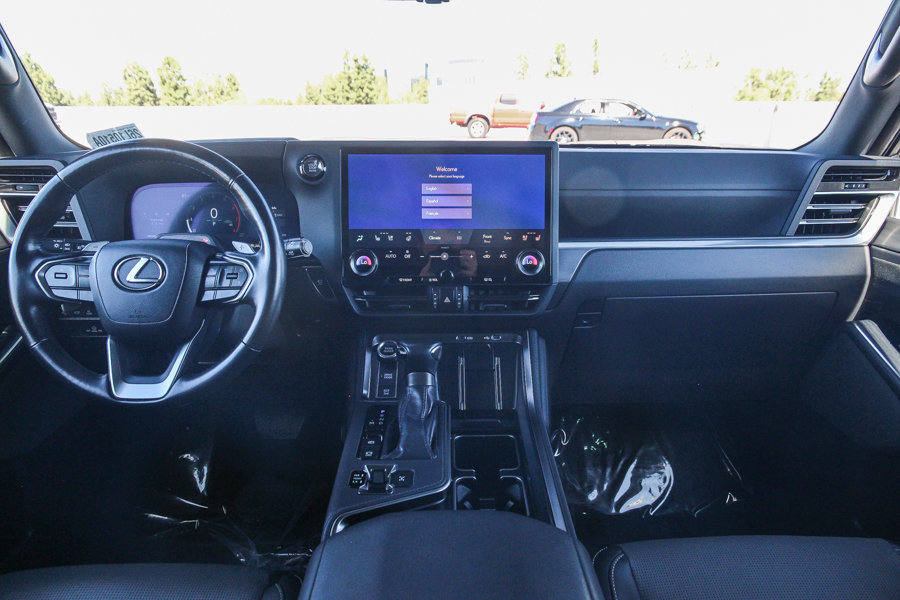 Certified 2024 Lexus GX 550 w/ Accessory Package (Z1) AWD/4WD image 13