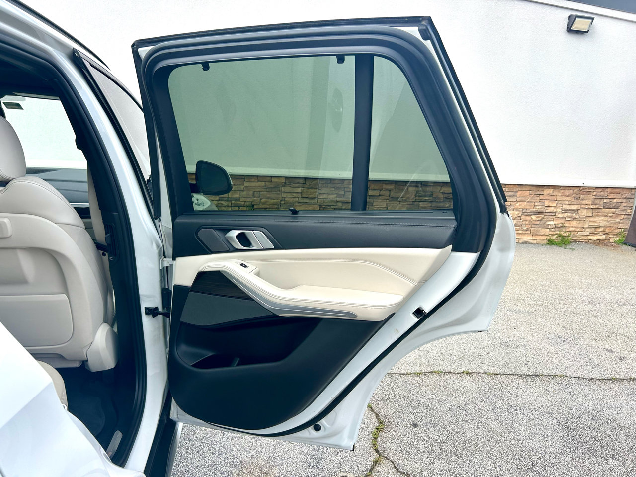 Used 2019 BMW X5 xDrive40i w/ Premium Package 2 image 23