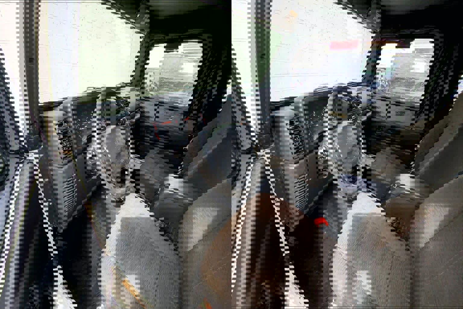 Used 2004 Jeep Wrangler Sport image 9