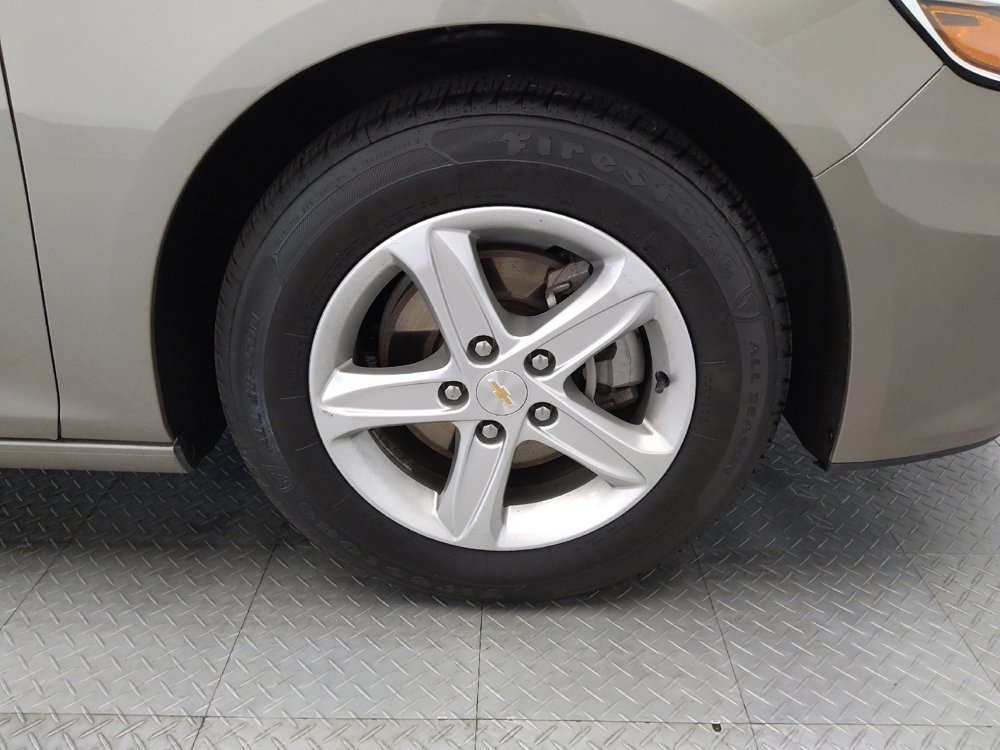 Used 2023 Chevrolet Malibu LT w/ Driver Confidence Package image 31