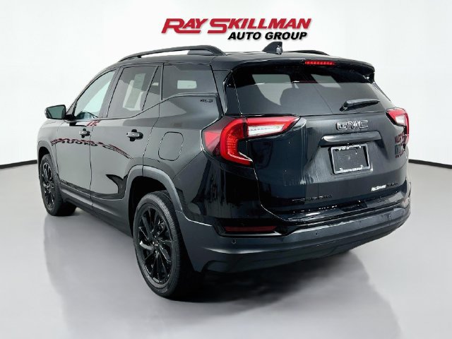 Used 2023 GMC Terrain SLE w/ Driver Convenience Package AWD/4WD image 5