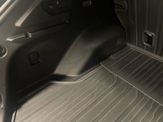 New 2026 Chevrolet Equinox EV LT w/ Comfort Package image 32