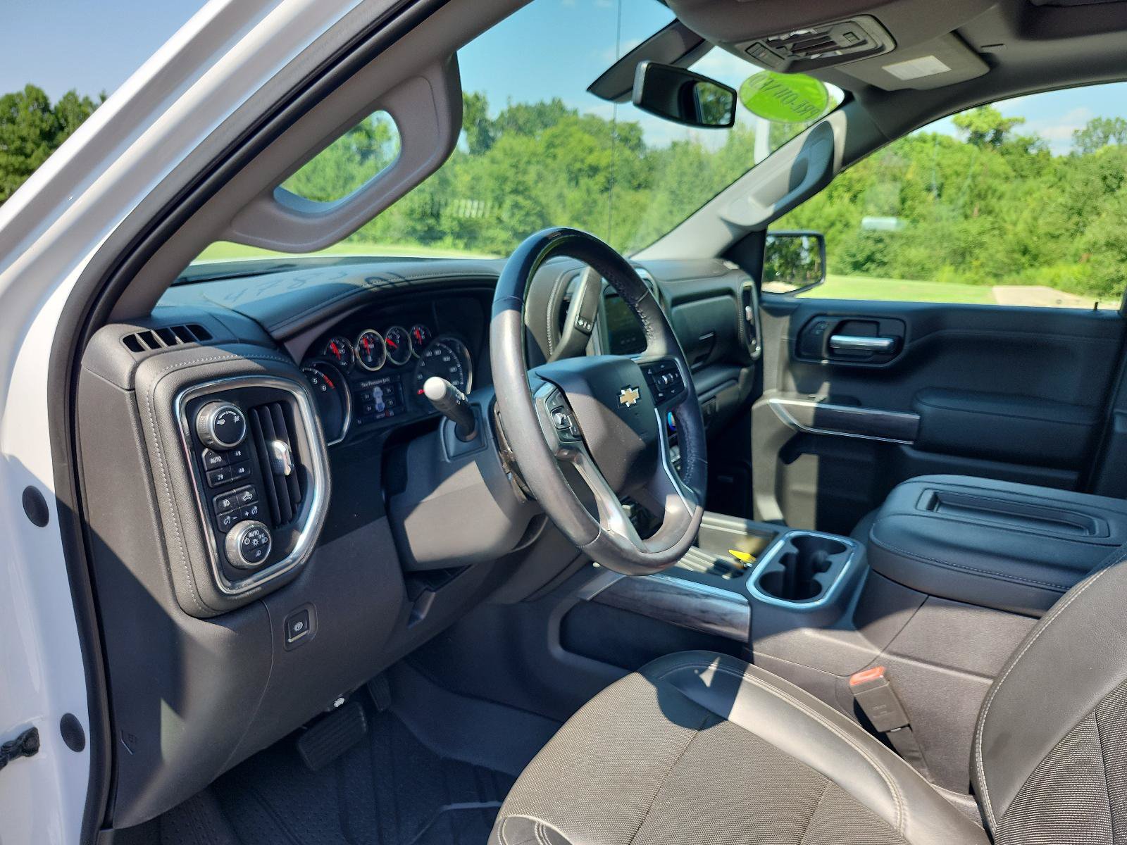 Used 2019 Chevrolet Silverado 1500 LTZ AWD/4WD image 18