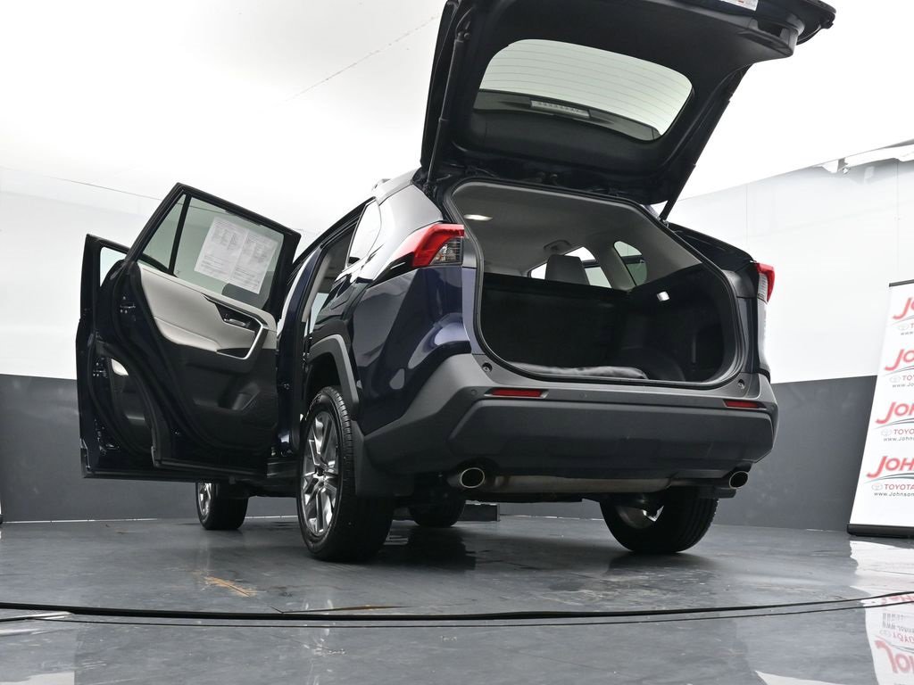 Used 2023 Toyota RAV4 XLE Premium image 46