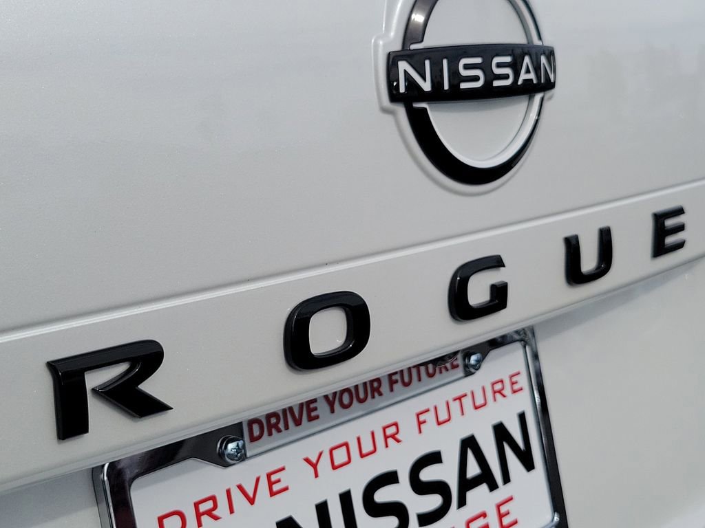 New 2026 Nissan Rogue SV image 17