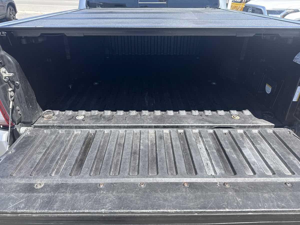 Used 2019 Toyota Tacoma TRD Sport AWD/4WD image 16
