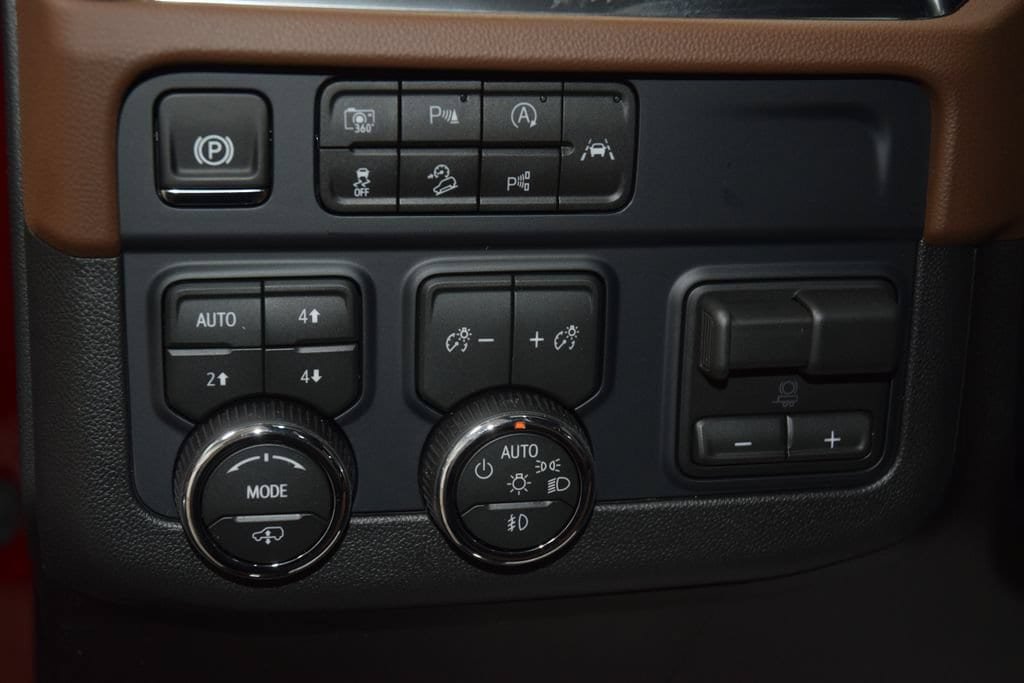 New 2026 Chevrolet Suburban High Country AWD/4WD image 36