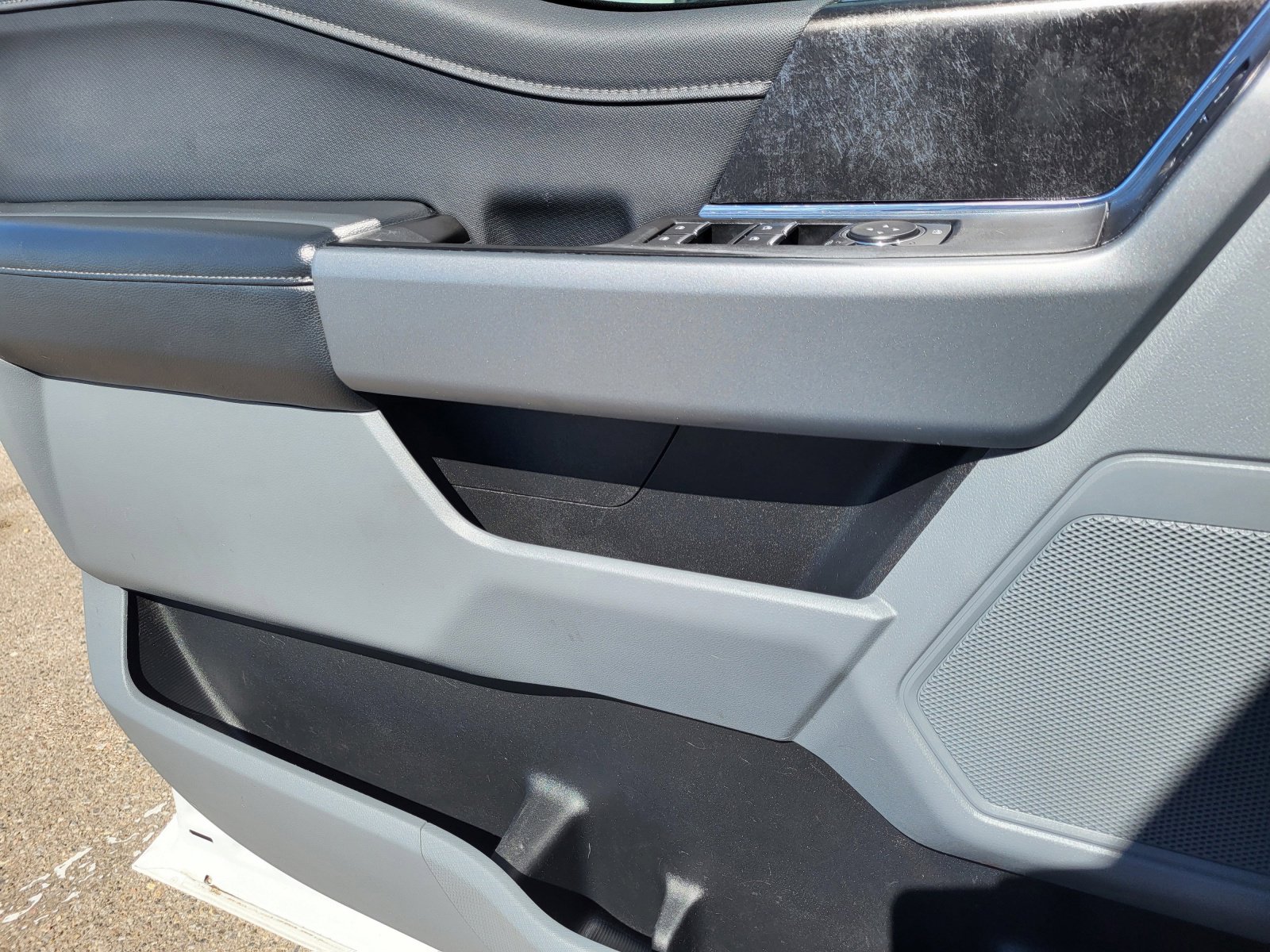 Used 2021 Ford F150 XLT w/ Equipment Group 301A Mid image 14