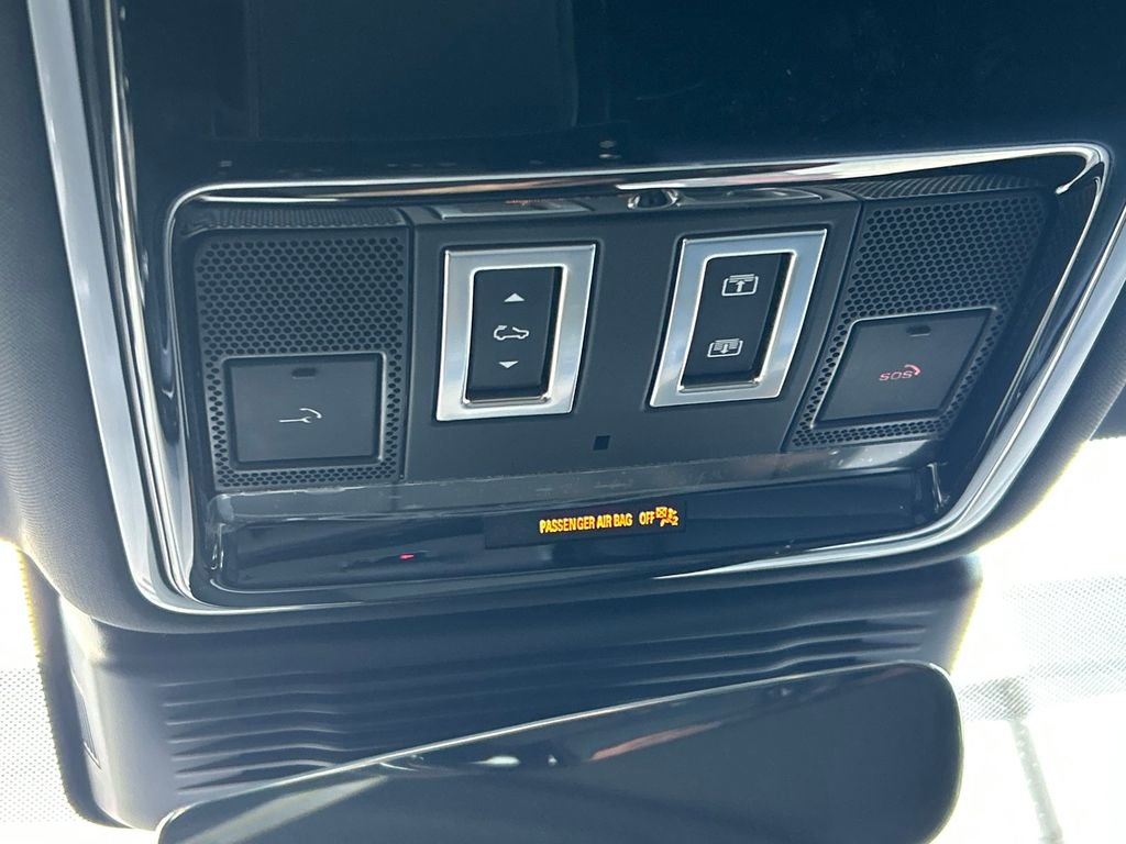 Used 2026 Land Rover Range Rover Velar S image 19