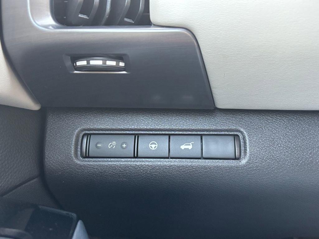 Used 2022 Nissan Pathfinder SL w/ SL Premium Package AWD/4WD image 21