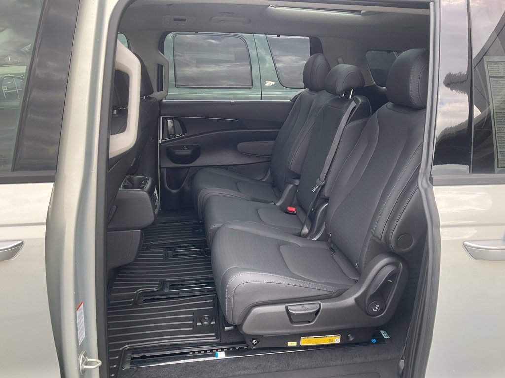 New 2026 Kia Carnival SX Prestige image 28