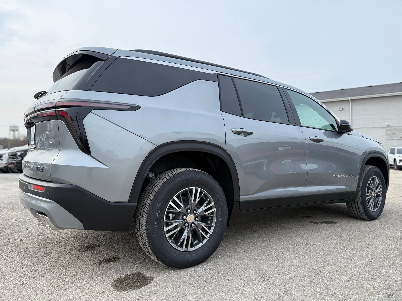 New 2026 Chevrolet Traverse LT image 7