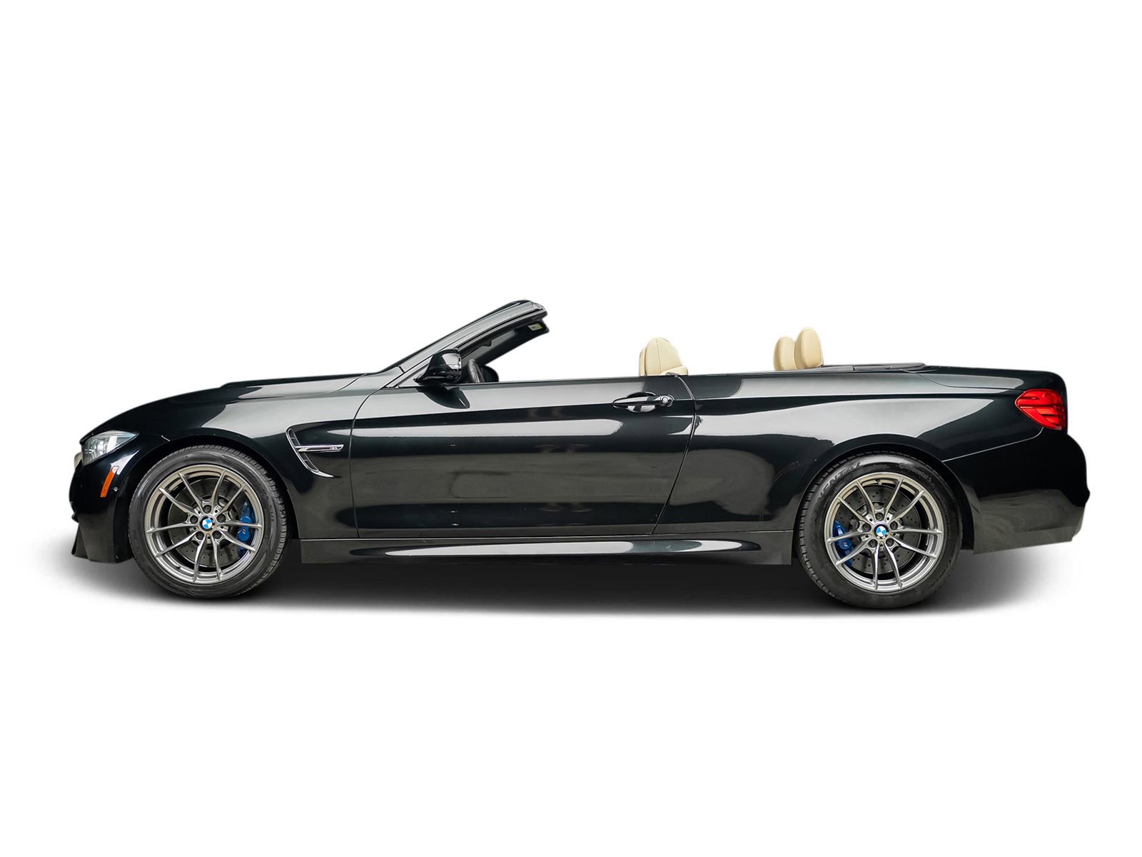 Used 2015 BMW M4 Convertible image 25