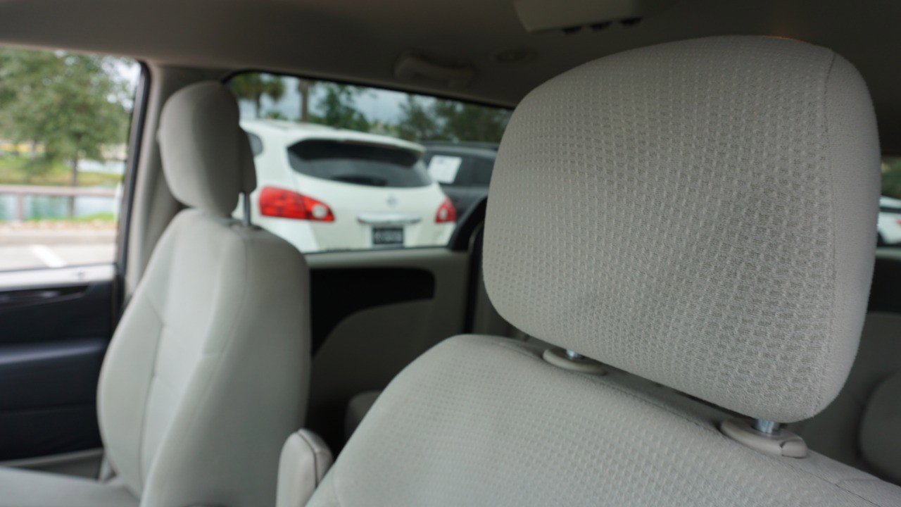 Used 2013 Dodge Grand Caravan SE image 20